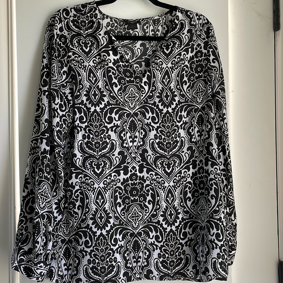 Ann Taylor Tops - Ann Taylor tunic Beautiful